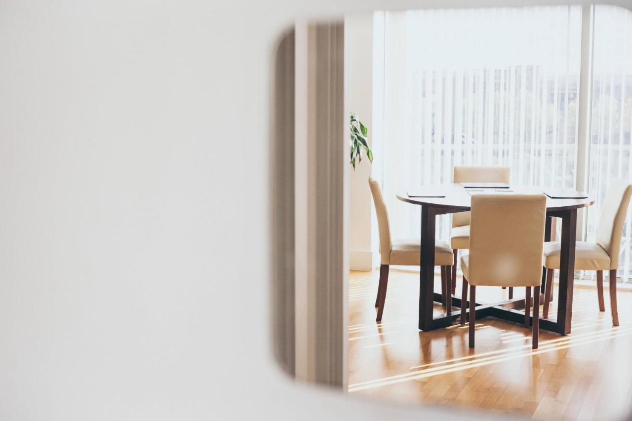 Serviced Apartment In Liverpool City Centre - Free Parking - Balcony - By Happy Days Extérieur photo