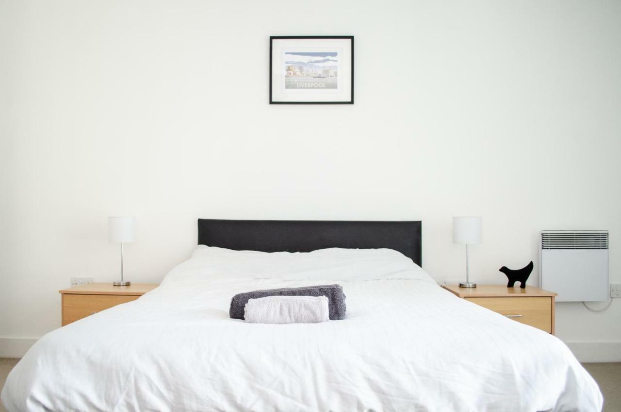 Serviced Apartment In Liverpool City Centre - Free Parking - Balcony - By Happy Days Extérieur photo